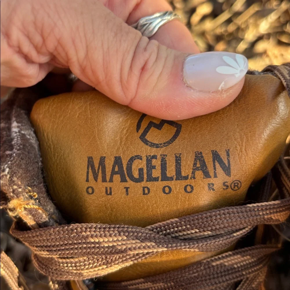 Magellan Outdoors Boys Size 3 Duck Boots